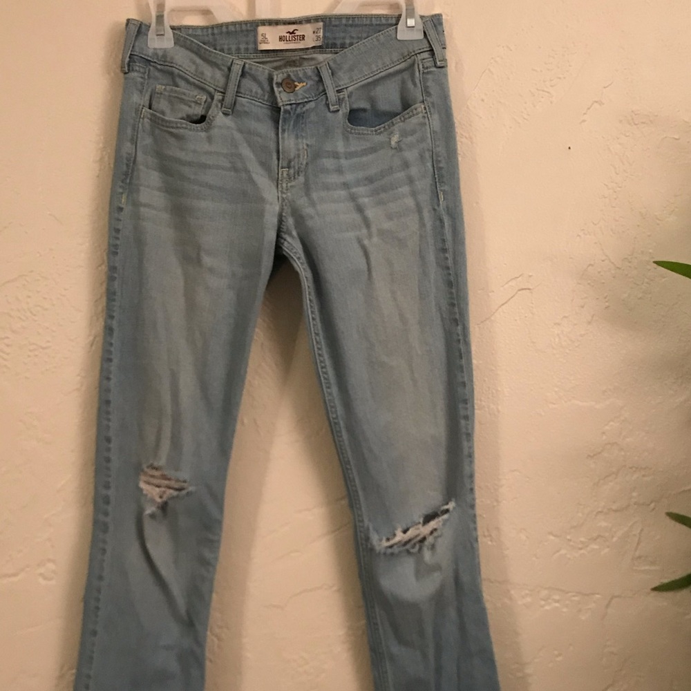 Light wash distressed Hollister jeans